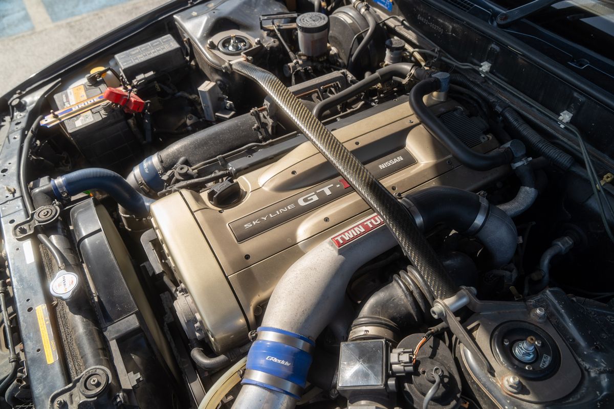 1989 NISSAN SKYLINE R32 GTR